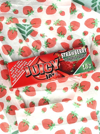 JJs Strawberry 1 1-4 Papers