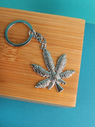 Keyring Pot Leaf