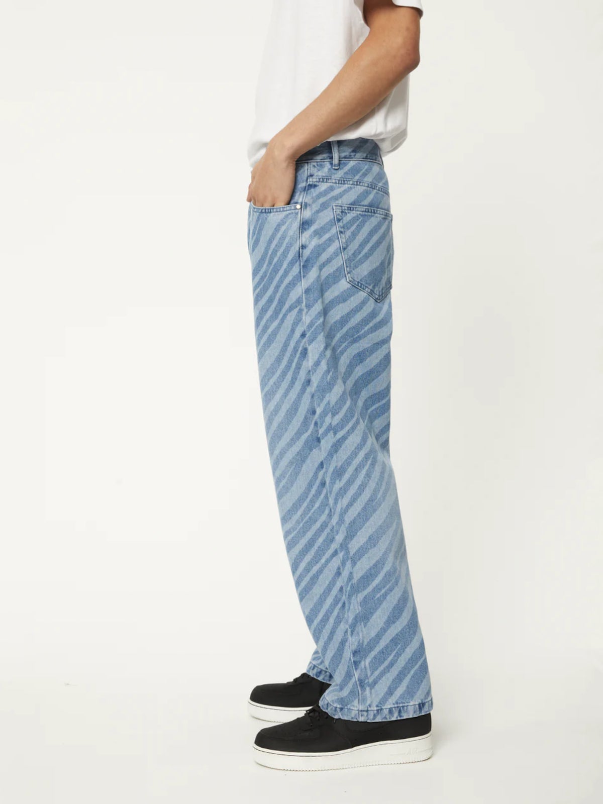 PABLOVINCI　Hemp denim wide slacks Tweedy Hemp Cotton Wide-Leg Pant | EILEEN FISHER