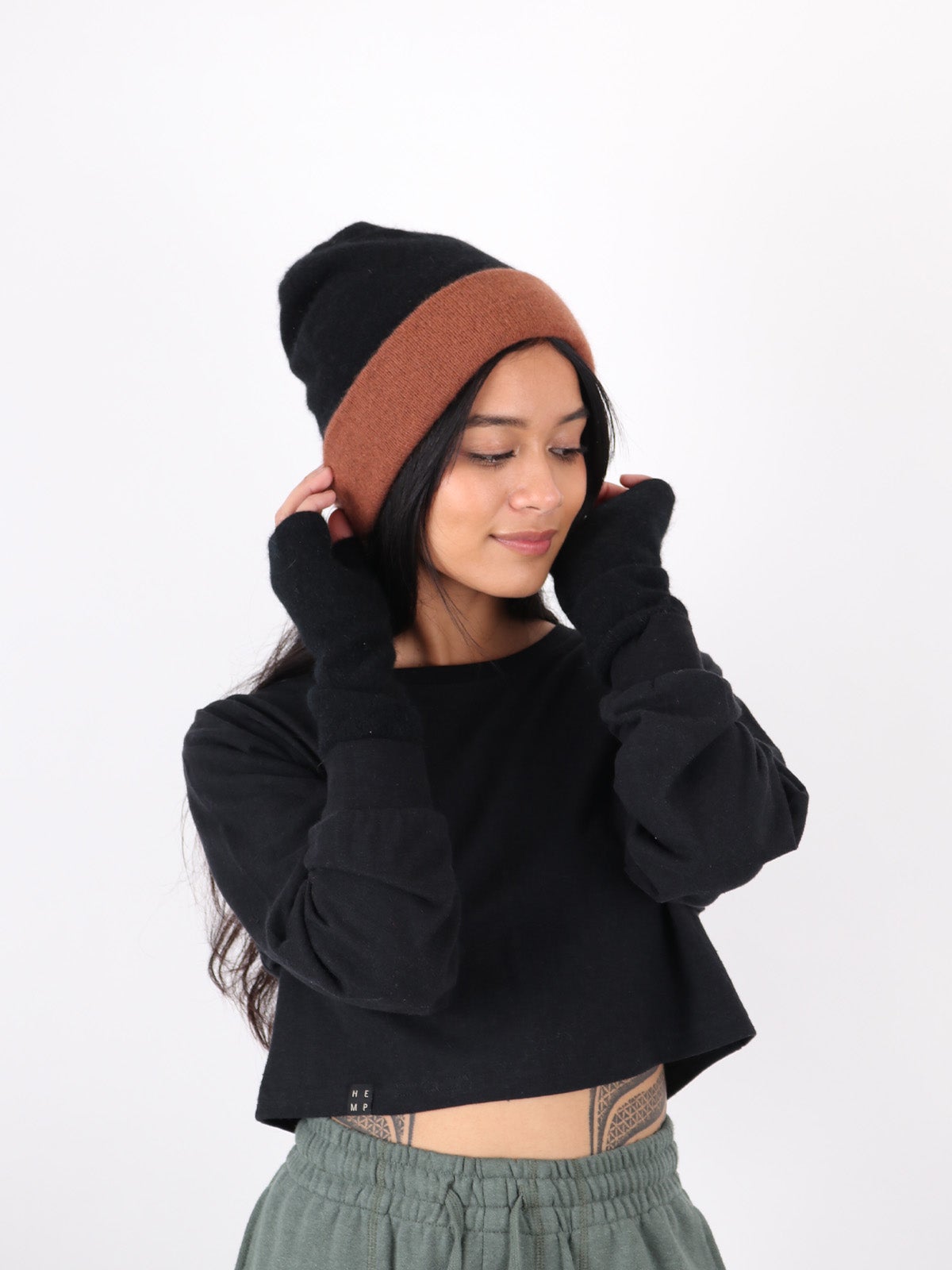 Possum Merino Fingerless Gloves - Black