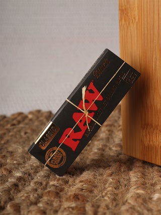 RAW Black 1 1/4 Papers